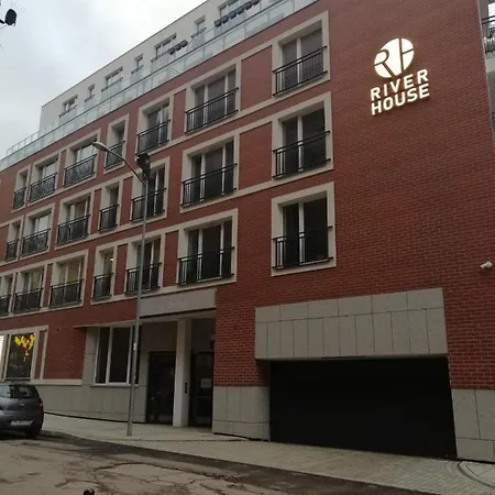 アパート River House *